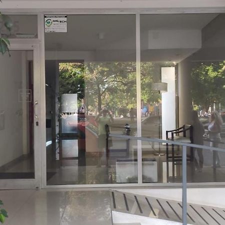 Temporario La Plata, Frente A Plaza Malvinas! Unico! Con Cochera Opcional! Apartman Kültér fotó