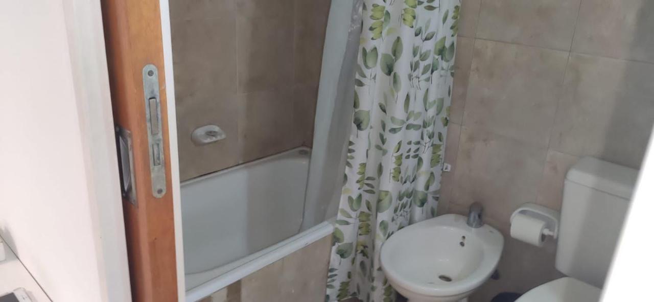 Temporario La Plata, Frente A Plaza Malvinas! Unico! Con Cochera Opcional! Apartman Kültér fotó