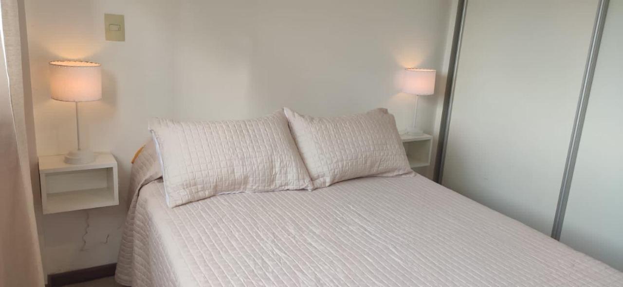 Temporario La Plata, Frente A Plaza Malvinas! Unico! Con Cochera Opcional! Apartman Kültér fotó